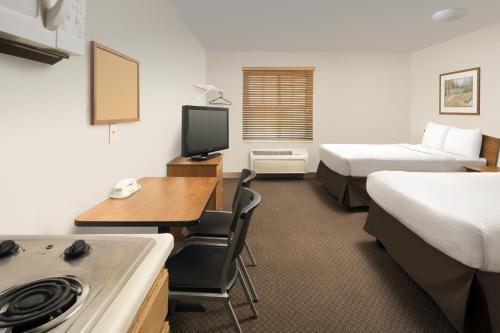WoodSpring Suites Evansville