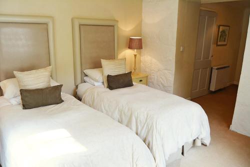 St Corantyn Cottage - main image
