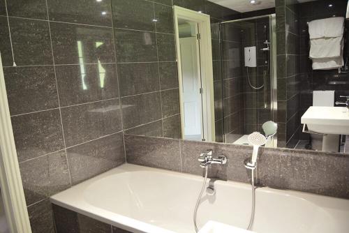 St Corantyn Cottage - image 12
