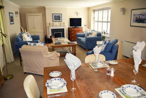 St Corantyn Cottage - image 13