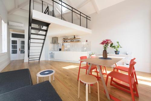 BmyGuest - Porto Design Central Apartment, Porto