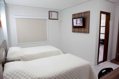Serras Hotel