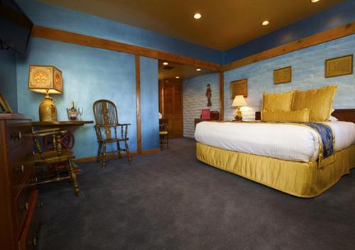 117848053 Madonna Inn