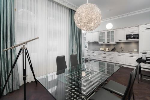Rubin Luxury Apartments 4