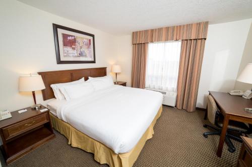 Holiday Inn Express & Suites Drayton Valley, an IHG Hotel