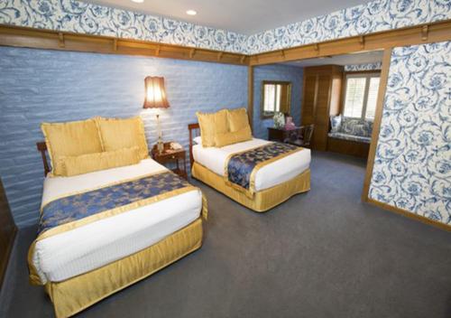 117850035 Madonna Inn