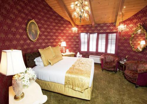 117850352 Madonna Inn
