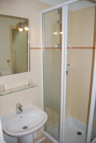Le Bretagne - Hôtel Spa & Sauna - image 5