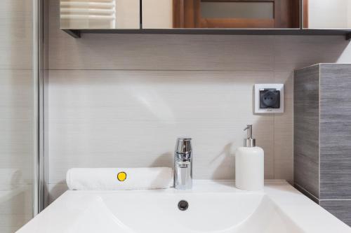 Self Check - in 24h near Tauron Arena Apartments by InPoint - main image