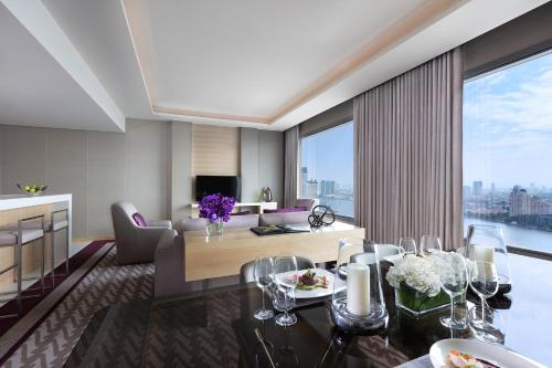 117874848 Avani Plus Riverside Bangkok Hotel