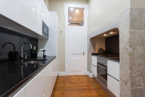 Foto - Baixa Vintage Three-Bedroom Apartment - by LU Holidays