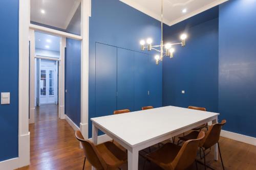 Foto - Baixa Vintage Three-Bedroom Apartment - by LU Holidays