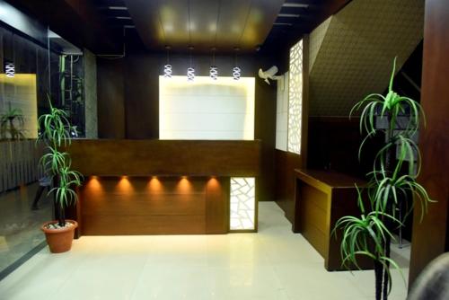 Sun City The 1-star Sun City offers comfort and convenience whether youre on business or holiday in Chennai. Offering a variety of facilities and services, the property provides all you need for a good night