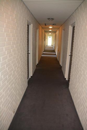 Dolphin Rooms - image 13