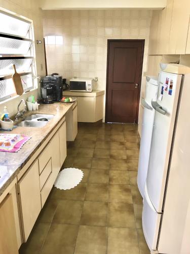 Kitchen, Hostel Berghaus in José Mendes