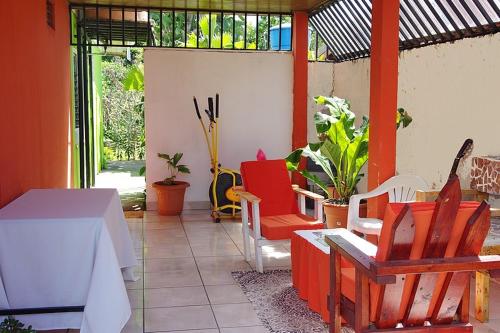Shared lounge/TV area, Hotel Your House in Cacique