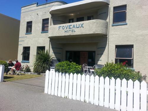 . Foveaux Hotel