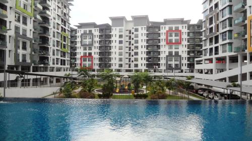 Mahkota Cheras Sweet Condo 1-14 pax near MRT to KL, Kuala Lumpur