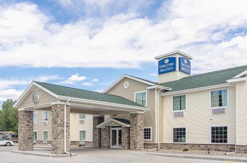 Cobblestone Inn & Suites - Guernsey