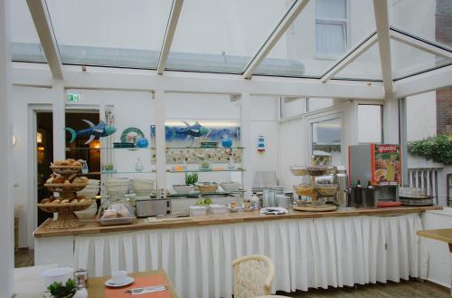 餐飲服務, 多伊徹凱撒酒店 (Hotel Deutscher Kaiser) in 盧貝克