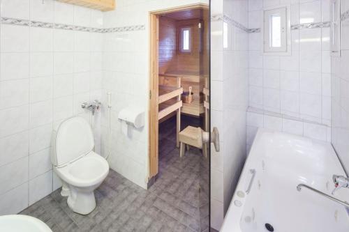 Holiday Club Punkaharju Cottages - image 3