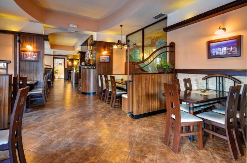 餐廳, Hotel Pizzeria Istria in 大洛西尼