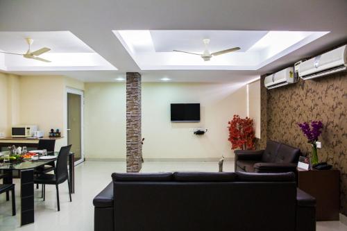 Skyla Service Apartments - Gachibowli