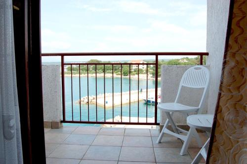 Apartments Myadria - image 4