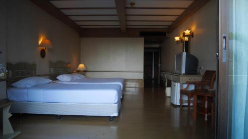 Naklua Beach Resort