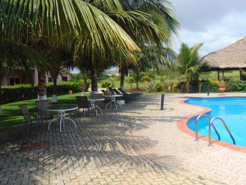 Svømmebasseng, Bojo Beach Resort in Mallam