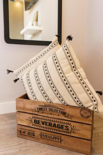 Wander by Pillow - image 3