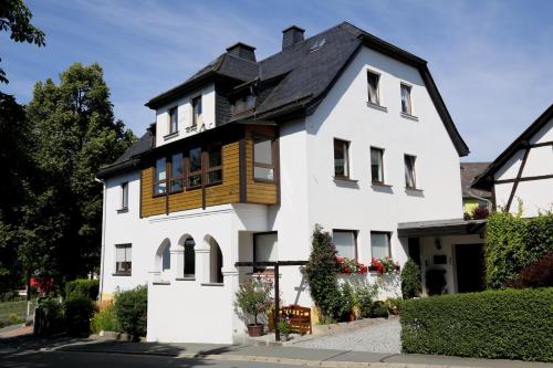 Ferienwohnung Am Eisenbühl - Apartment - Berg