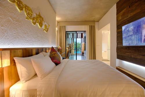 Natee The Riverfront Hotel Kanchanaburi in Kanchanaburi