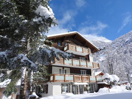 Haus Alpenperle in Saas-Almagell, Schweiz