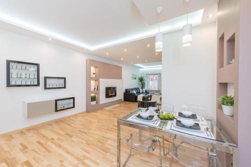 P&O Apartments Old Town - Photo 2