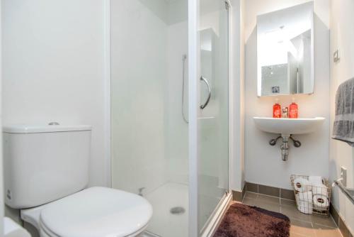 Modern And Cozy 2 Bedroom Apartment In Auckland Cbd In New