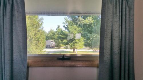 Sudbury Court Motel & RV Park Marengo (IA)