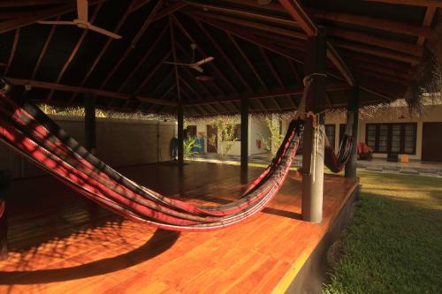 共用Lounge/電視區, JJ's Hostel Mirissa in 米利沙