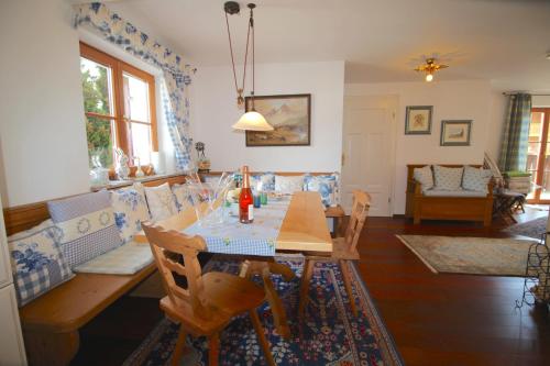 Himmelschlösschen & Chalet Rose - image 5