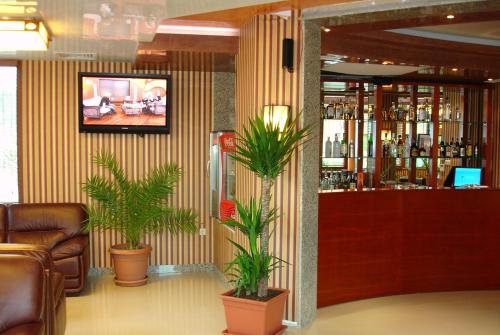 Royal Beach - image 4