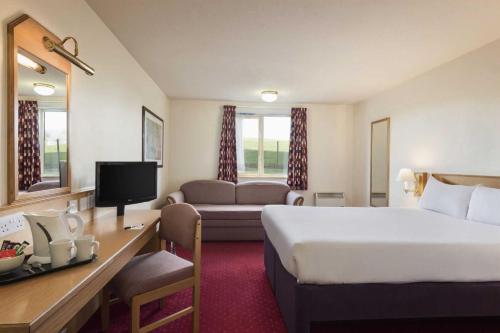 Days Inn Tewkesbury - image 4