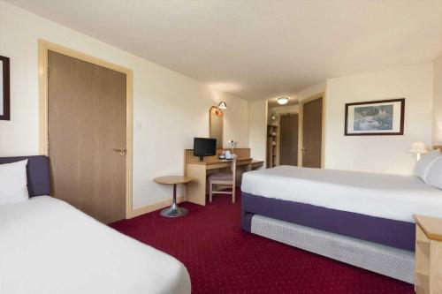 Days Inn Tewkesbury - image 11