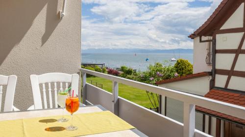 One-Bedroom Apartment with Balcony