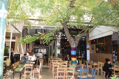 Absolute Athens II - image 2