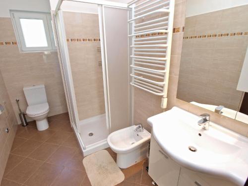 House Orieta 385 - image 13