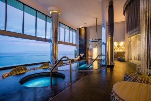 Hotel Mousai Adults Only - Puerto Vallarta - 온수 욕조