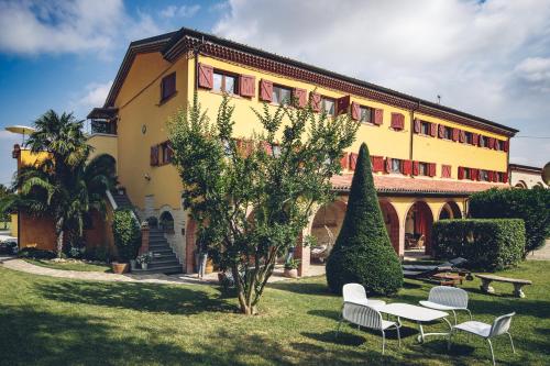 Ieeja, Agriturismo Miralbello in San Lorenzo In Campo