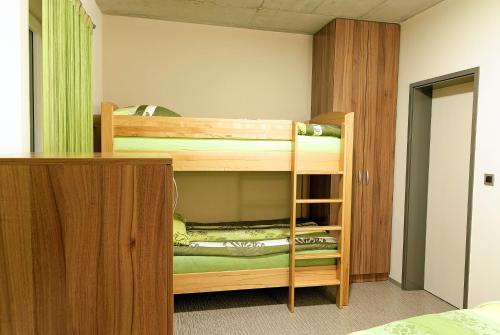Hostel Plus Caffe - image 4