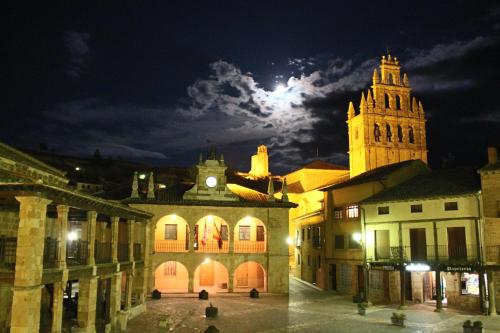 Apartamentos La Alborada Medieval