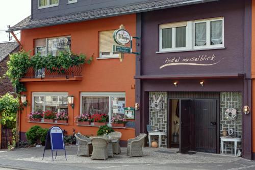 Hotel Restaurant Moselblick - Wintrich